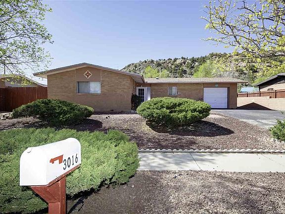 2nd image of 3016 Ciniza Dr