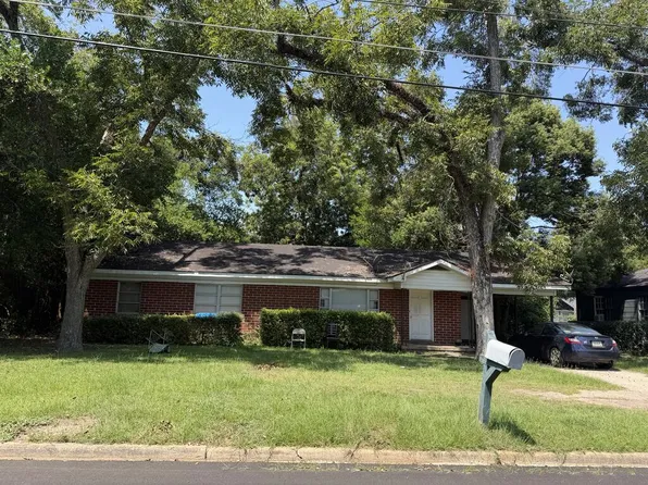 914 Anderson St, Bainbridge, GA 39819