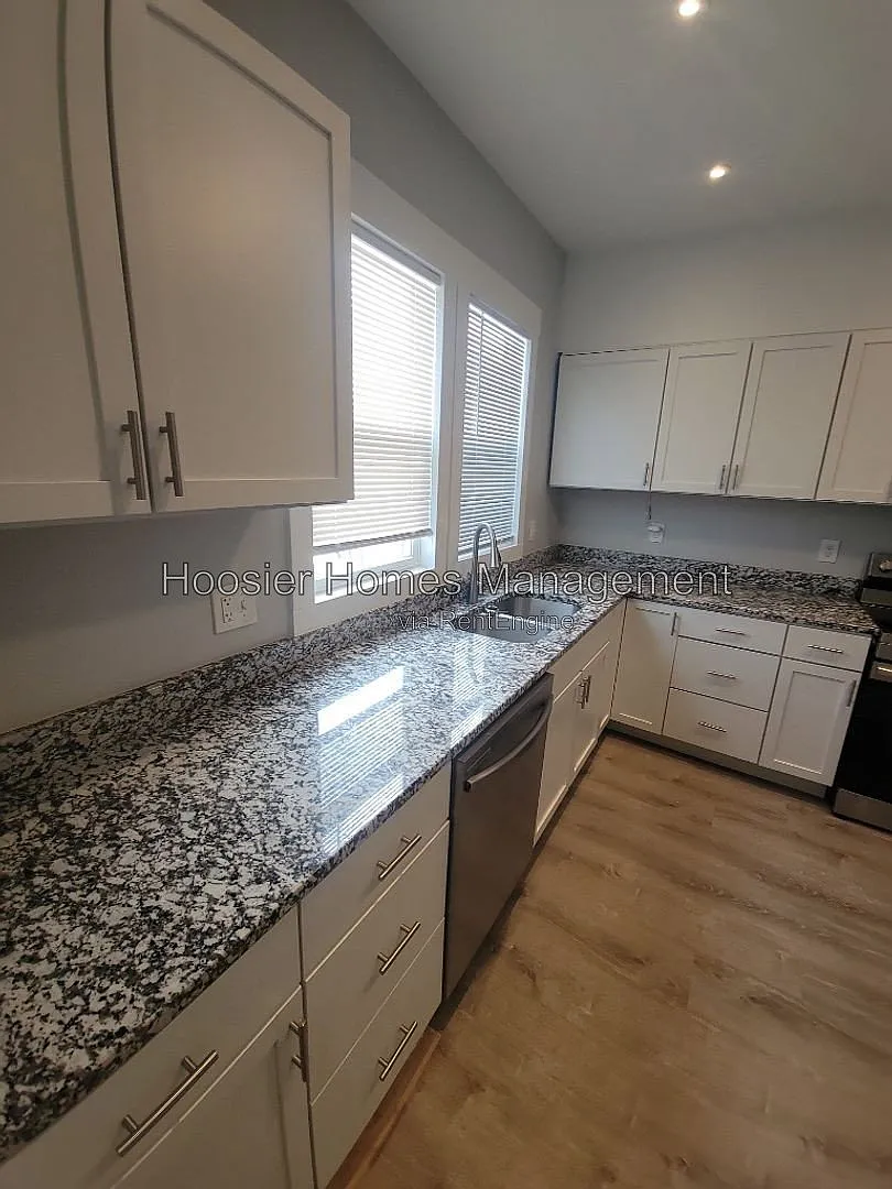 3 bed, 2.5 bath, $1,550 — Photo 4
