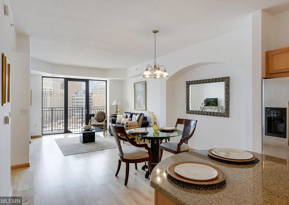 1st image of 500 Grant St E #1709