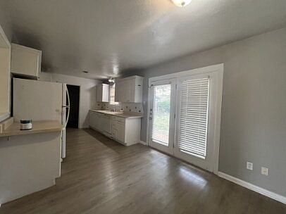 4th image of 1926 68th St