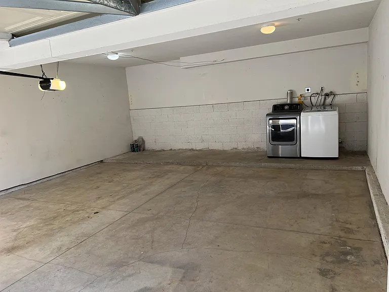 1525 E Spruce St #B — Photo 13