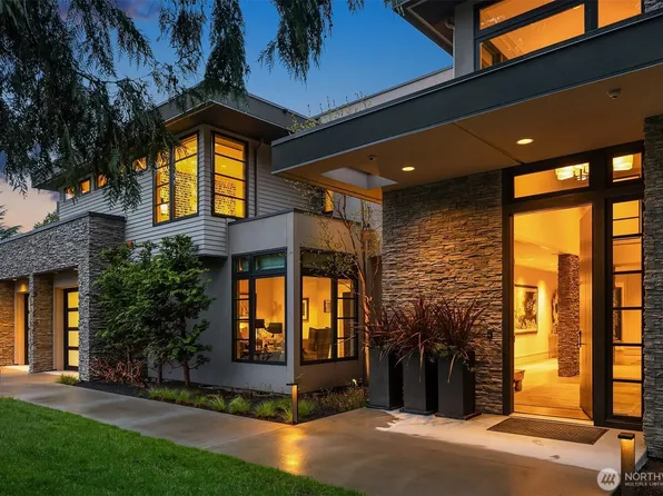 9036 NE 26th Street, Clyde Hill, WA 98004