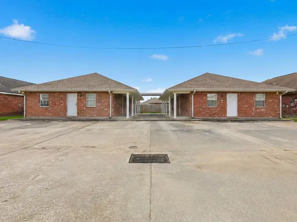 221 Gloria St, Thibodaux, LA 70301