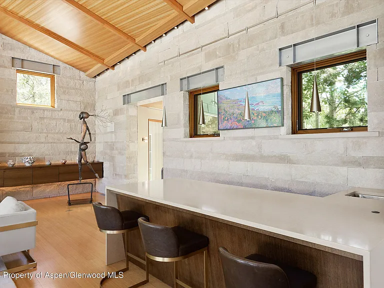 2556 Lower River Rd — Photo 12