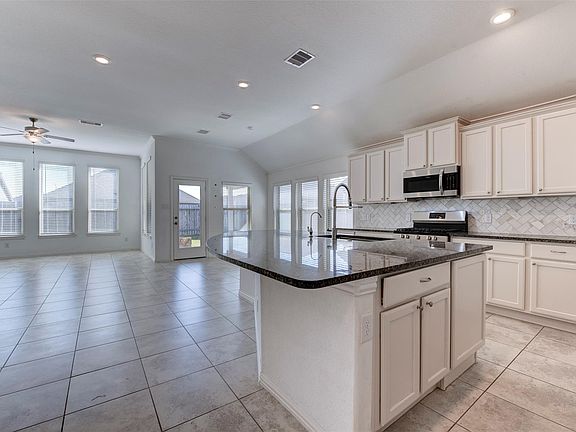 5th image of 2315 Ocean Pass Ln