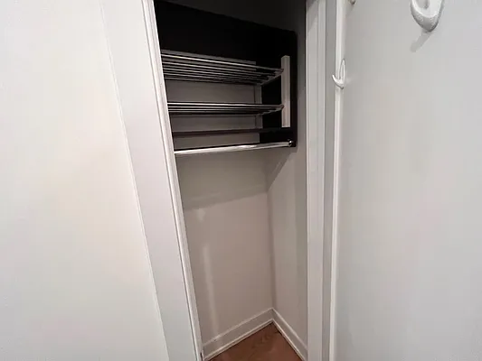 Rented by EXR | media 25