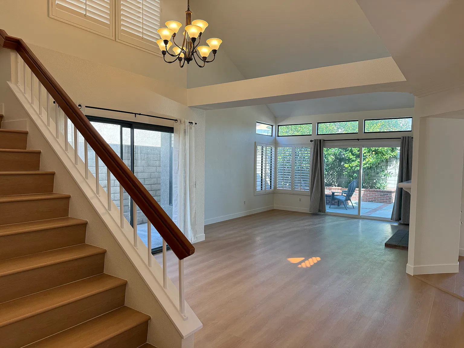4 bed, 1934 sqft, $3,680 — Photo 3