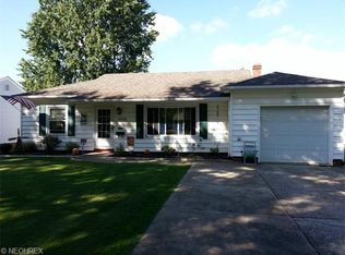 6916 Oakwood Rd, Parma Heights, OH 44130