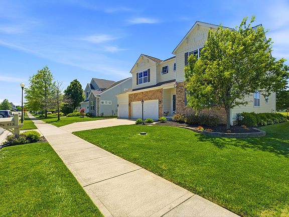 3rd image of 453 Sunbury Meadows Dr