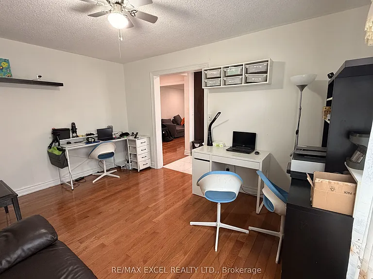 50 Shootfield Cres — Photo 12