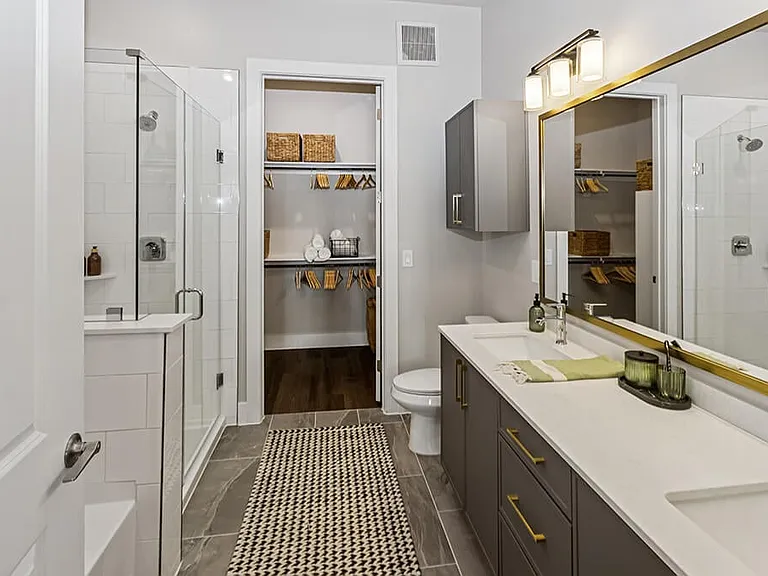 The Waylon Apartments & Townhomes — Photo 5