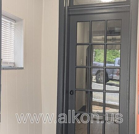 4th image of 3017 Glendale Ave