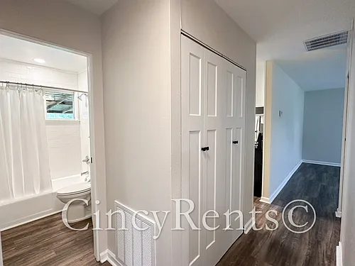 988 Stratford Pl — Photo 13