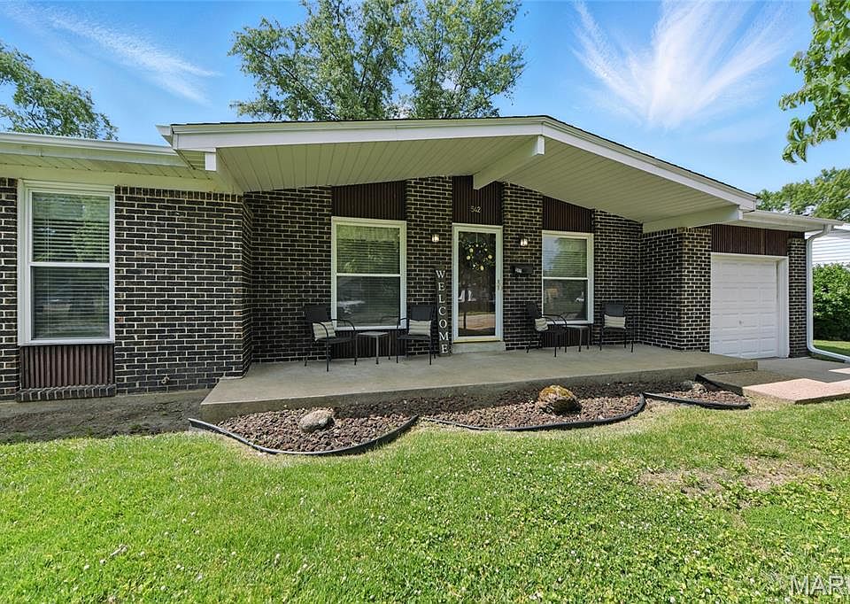 1st image of 542 White Birch Way