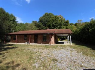 765 Stoney Battery Rd, Marion, VA 24354