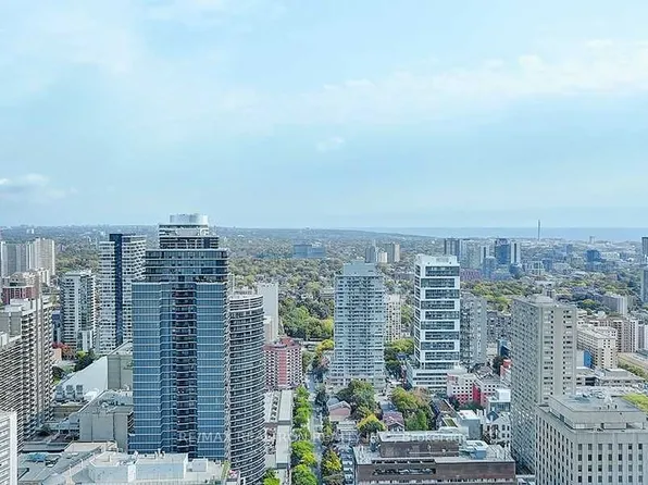 763 Bay St, Toronto, ON