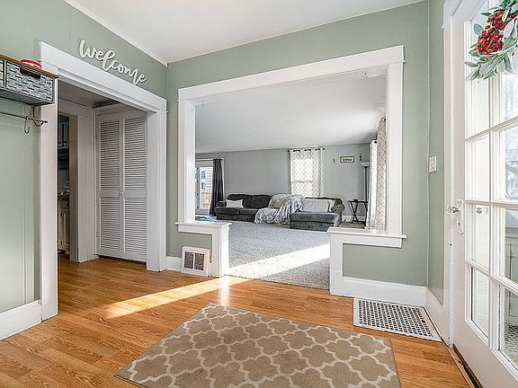 4th image of 2121 Oxford St