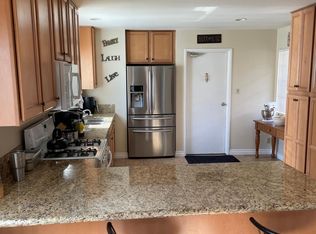 2320 Goldsmith Ave, Thousand Oaks, CA 91360