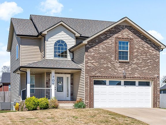 2nd image of 706 Crestone Ln