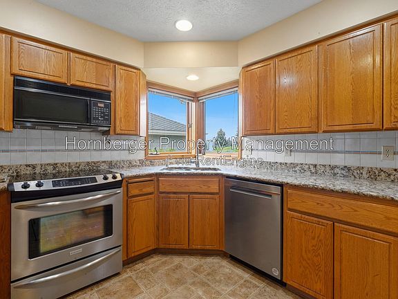 3rd image of 9811 N Comanche Dr