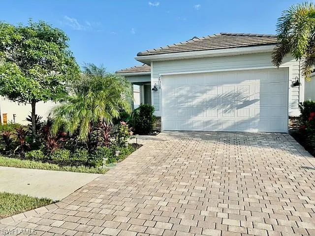 Photo 1 of 35 - 28318 Captiva Shell Loop - Bonita Springs, FL Primary Photo - 28318 Captiva Shell Loop