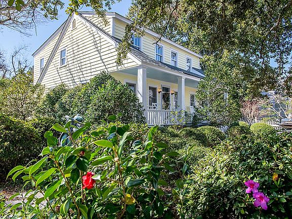 2nd image of 116 Ann St