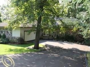 5960 Winans Lake Rd, Brighton, MI 48116