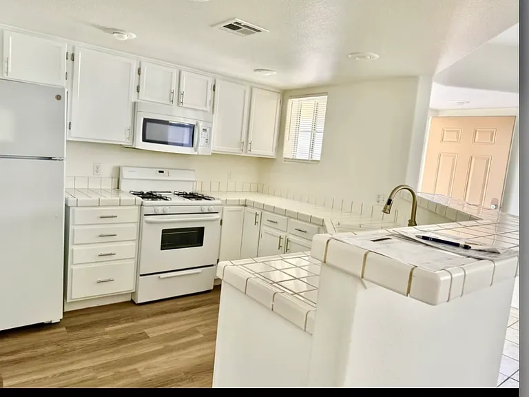 7400 W Flamingo Rd #2022 — Photo 4