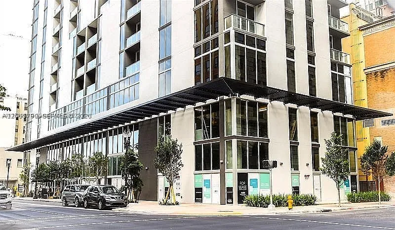 2 bed, 2.0 bath, 791 sqft, $3,800 — Photo 1