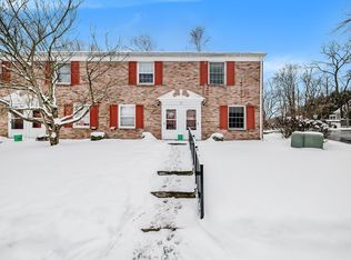 727 Garland Cir APT B, Kalamazoo, MI 49008