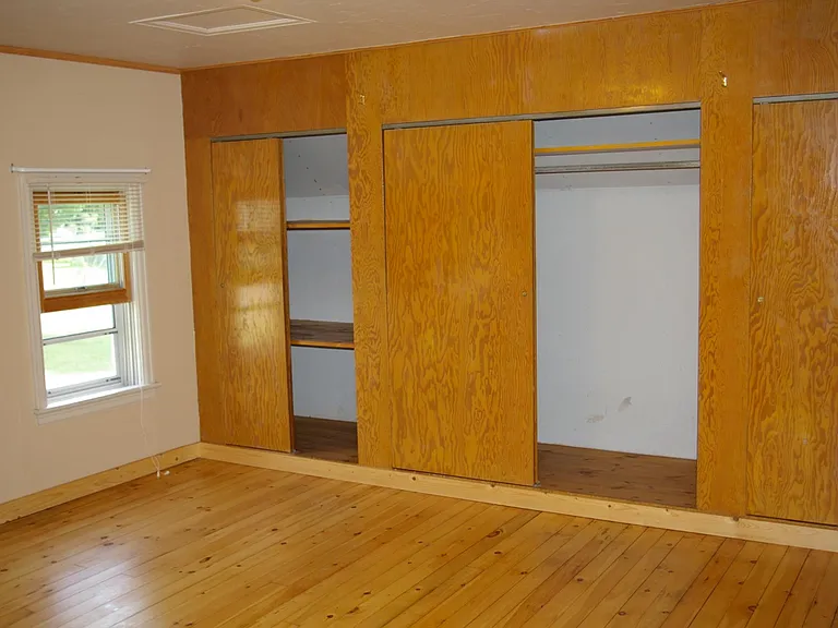 Upper level bedroom-lots of storage