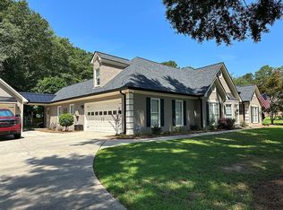 45 Beaubrook Ln, Sharpsburg, GA 30277