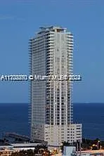 La Perla Condo — Photo 1