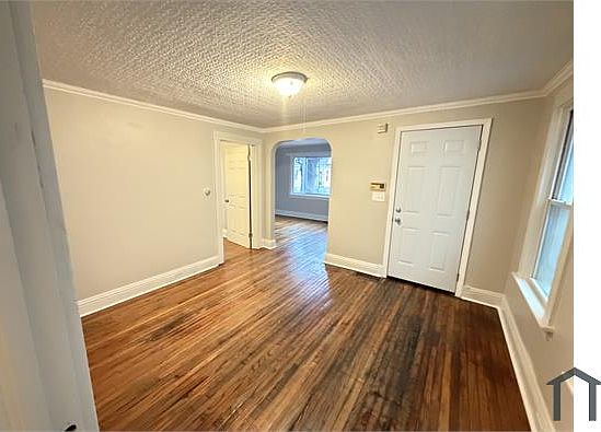 5th image of 39 Miller St