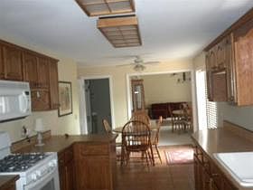 4th image of 25360 Valley Dr