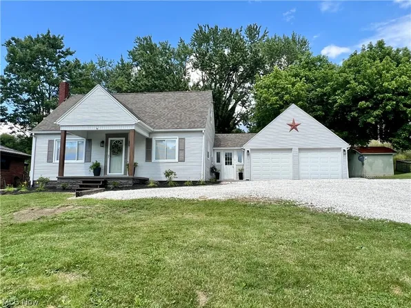 1248 Steubenville Rd SE, Carrollton, OH 44615