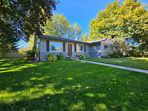 2219 36th Ave Photo 1