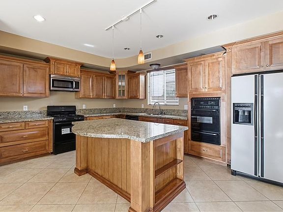 4th image of 6958 Amigo Ave