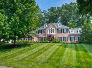 675 S Sussex Ct, Aurora, OH 44202