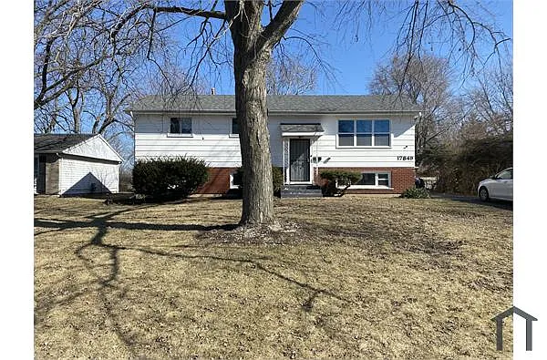 17849 John Ave photo 1