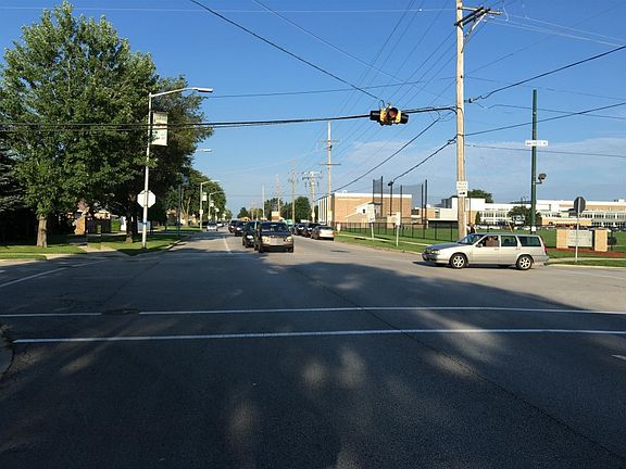 5th image of 7341 W Montrose Ave