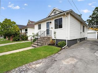 32 Richmond Ave, Saint Catharines, ON L2R 3W7