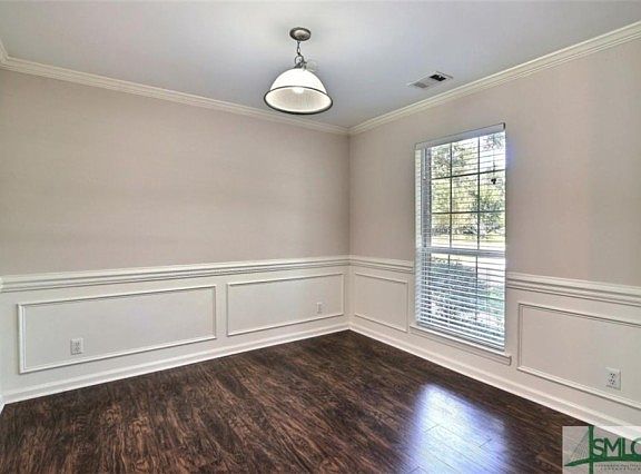 5th image of 104 Sandy Wood Dr