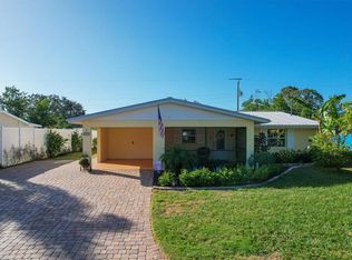 2930 Woodcrest Dr, Sarasota, FL 34239