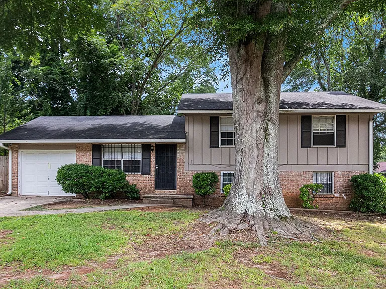 8753 E Bourne Dr — Photo 4