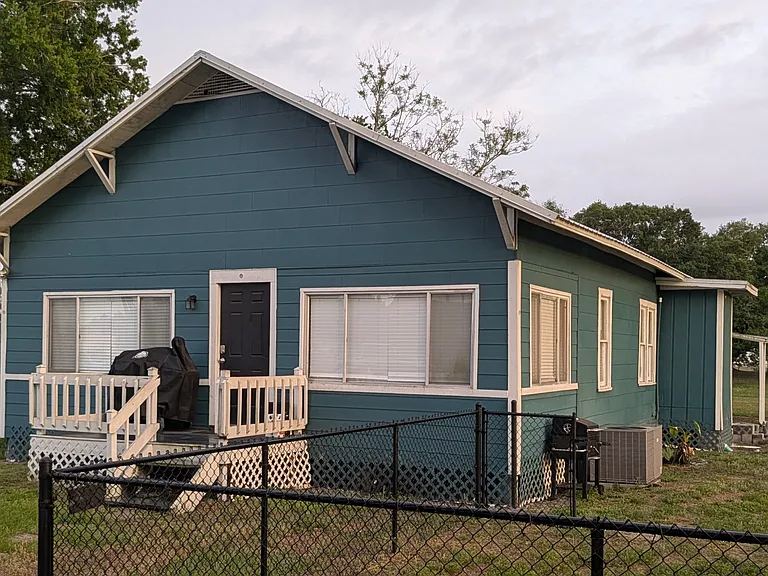 2915 Winter Lake Rd #B — Photo 1