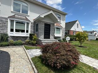 416 Wilson Blvd, Mineola, NY 11501
