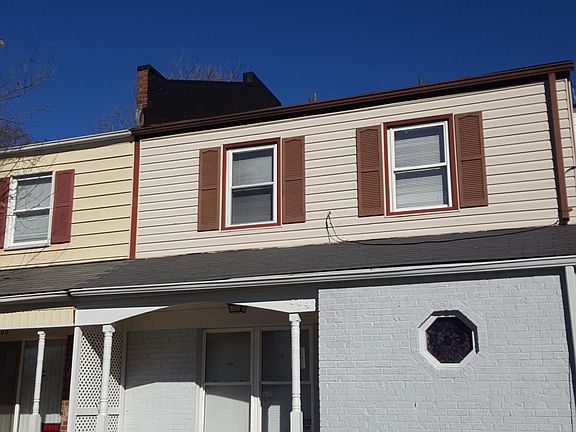 2nd image of 704 Lake Edward Dr