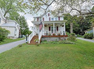 41 Maple St, Walden, NY 12586